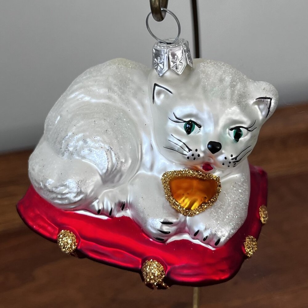 Vintage Blown Glass White Cat on Red Pillow Christmas Ornament Glitter 2.5"